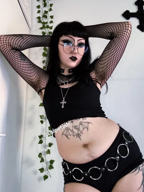 any fans of hairy egirls? by sipetinh