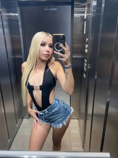 any free local dudes here in STL? by cloudlooker27