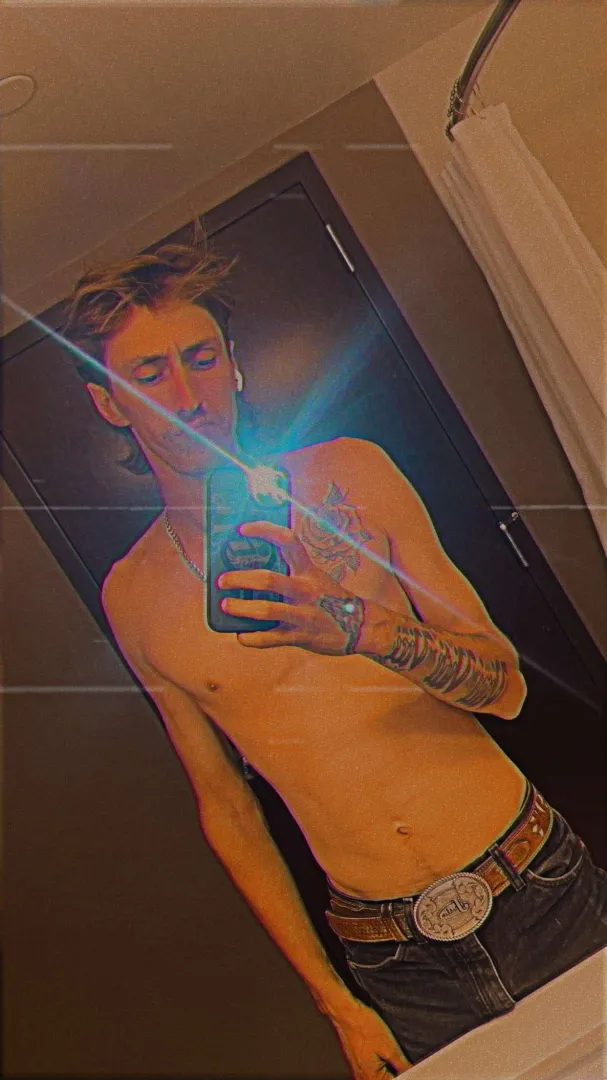 Any hot wives in St. George? posted by P_Fitting