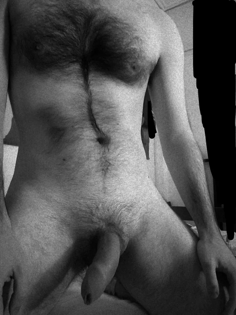 Any ladies in a sexting mood?  I'm so horny posted by JohnnyAndersen