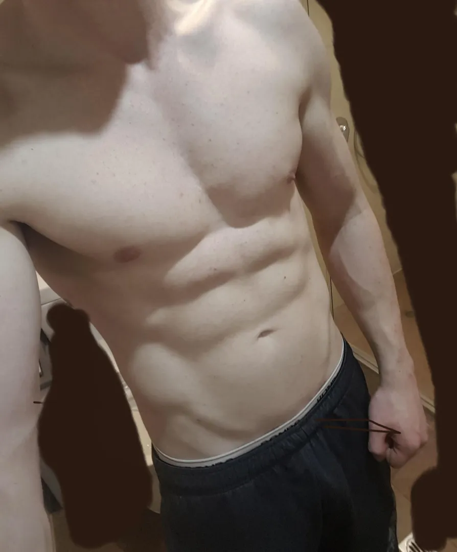 Any ladies need a man today posted by JamessandosaOF