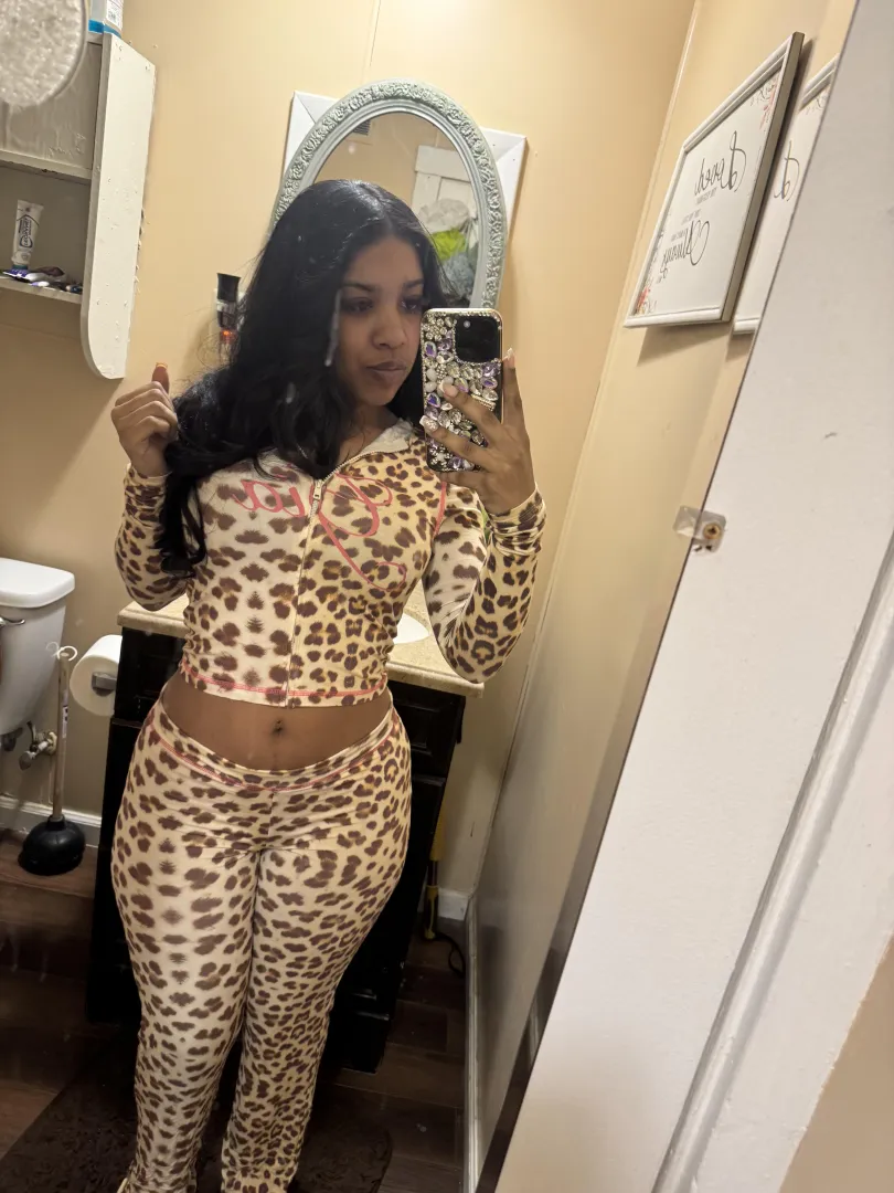 Any loser looking for a new domme? posted by Dry_Sentence_1790