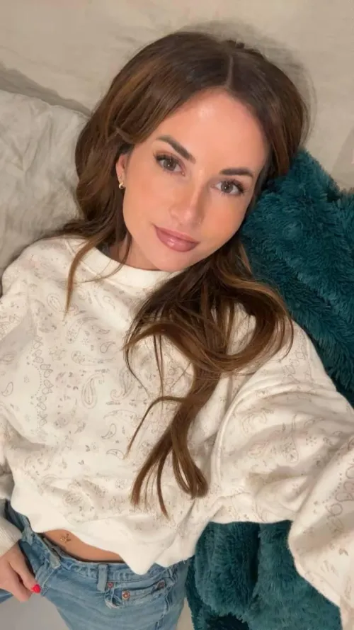 Any married men willing to fuck me?? by cutiebunnymoore