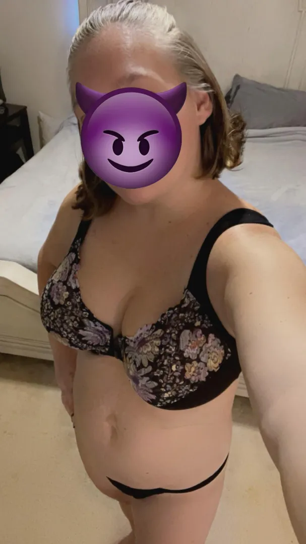 Any milf movie makers? posted by ParkingFluffy9969