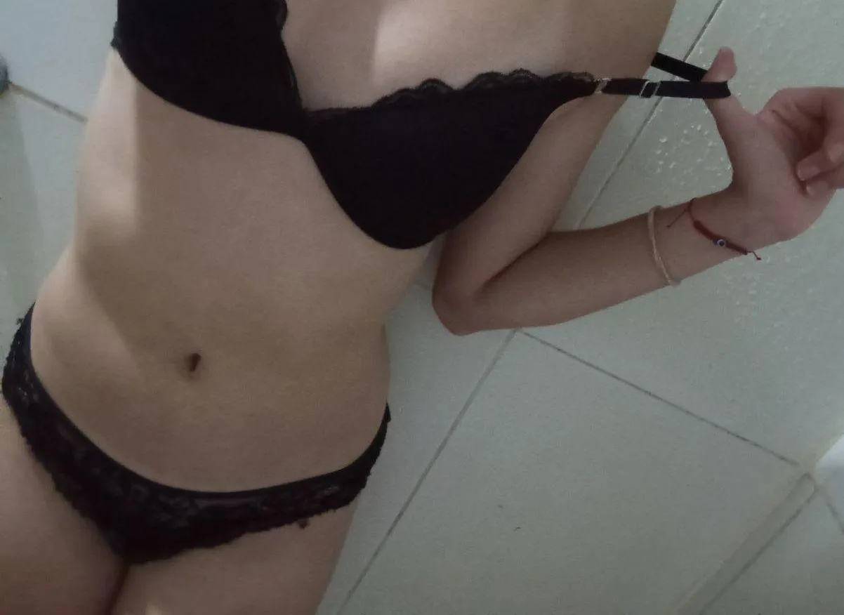 Any older guy with a 5 inches wood looking for a gal to plow? posted by SugarPlumPixiex