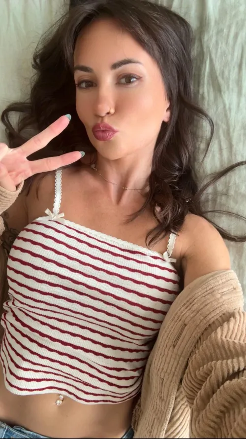 Any older guys think I’m worth a smash? by cutiebunnymoore