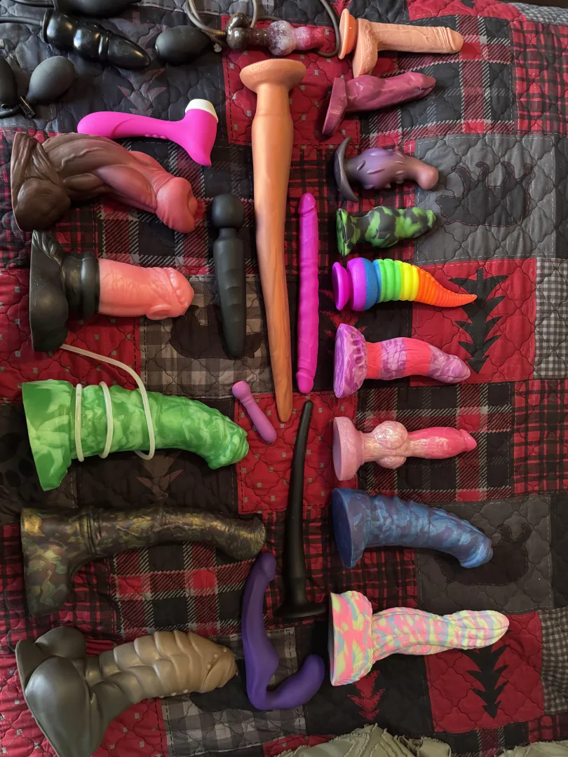 Any other couples into heavy toy play? posted by KinkyAFCumSluts
