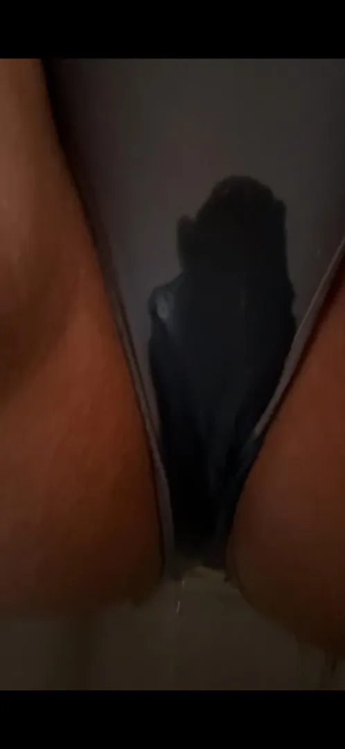 Any real F here want to chat and share pissplay? M 31 (pic (not me) for attention) posted by Altruistic-Yard5045