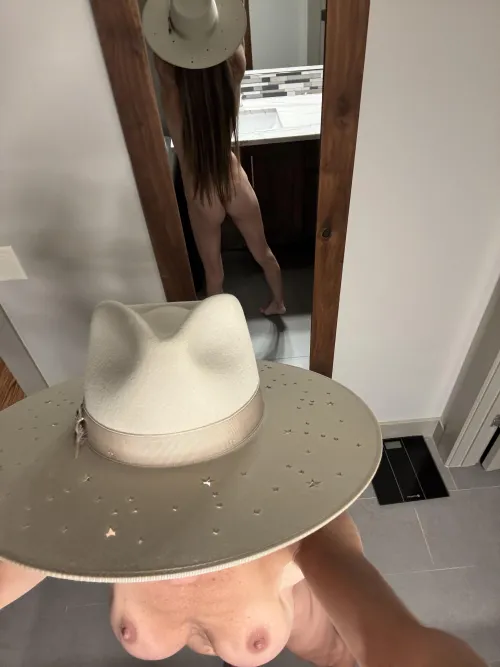 Any single males downtown SLC? by HotUTCouple