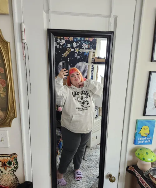 Anyone down for BBWs in sweatpants? by conwaytiddyz