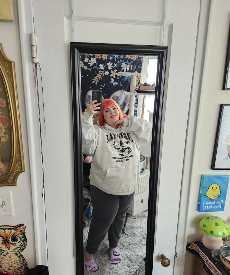 Anyone down for BBWs in sweatpants? posted by conwaytiddyz