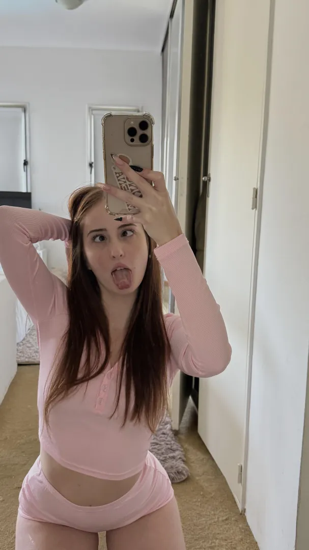 Anyone down for fun tonight? dm on lnsta:.moonyvoxi'. posted by TBLCoastie