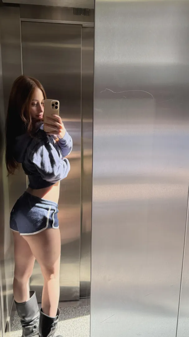 Anyone down for fun tonight? Had too much wine - T3legram works better: .`mariablossom,. posted by morganstern