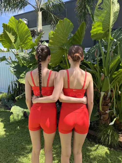 Anyone here love to eat pussy and can testify? by CrystalVerse