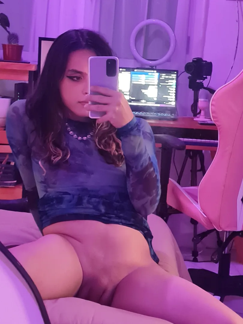 Anyone hungry? to eat this posted by Nia_xx_