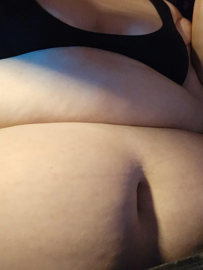Anyone wanna expand my belly to the limits posted by PersonalTrash5556