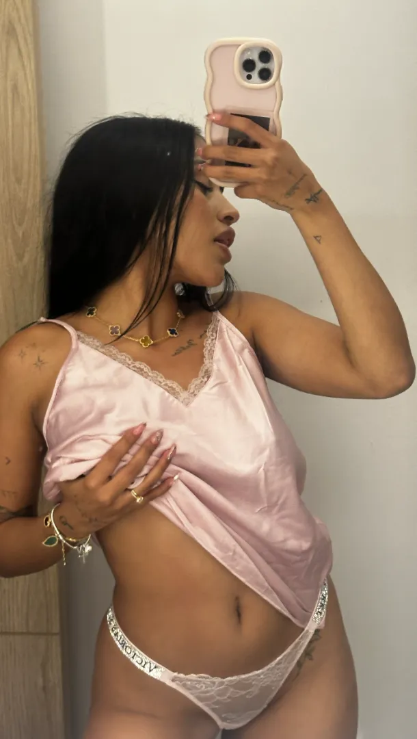 Anyone wanna see what is under this posted by Front_Air_2212