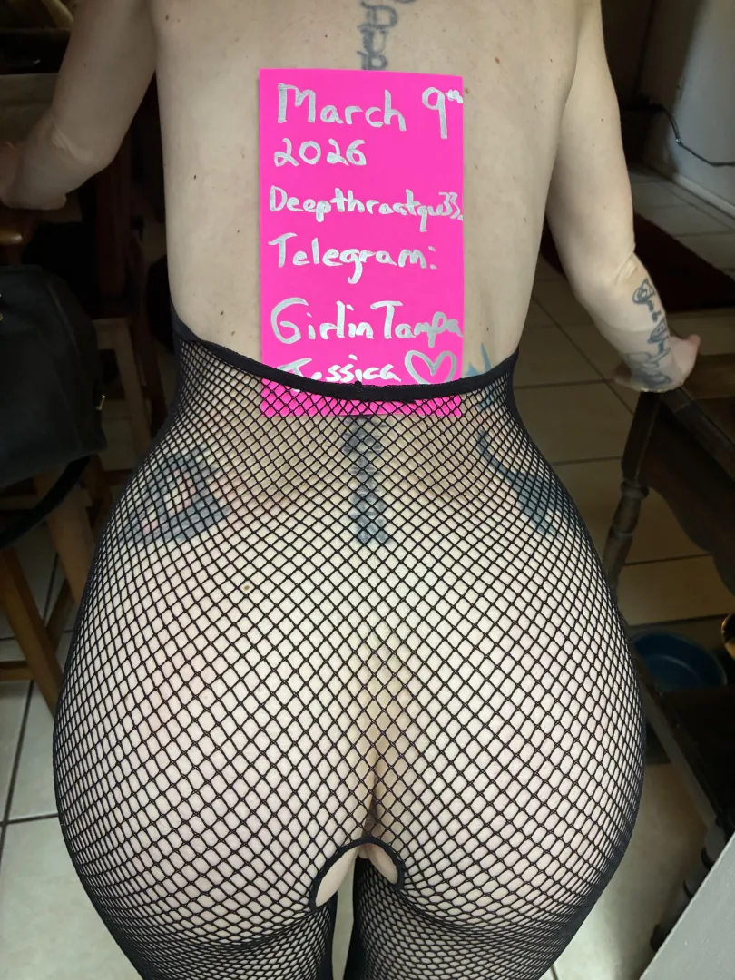 Anyone want to chat? Yes I’m real lol and 27 in Tampa and yes wearing a full body suit of fishnets! Dm me posted by deepthr0atqu33n