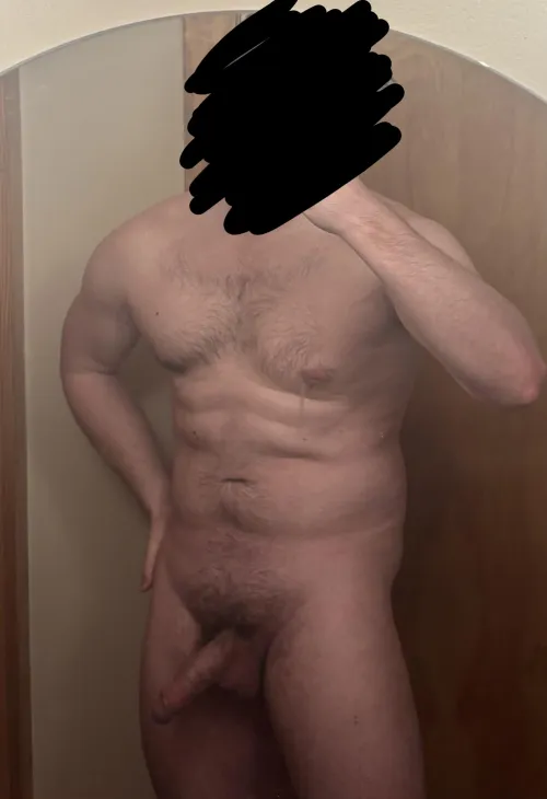 Anyone want to drain a Bwc? Tall and fit. F or couples only by First_Brick_3859