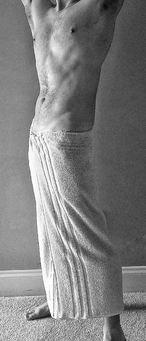 Anyone want to unwrap my towel? by pleasuremesext