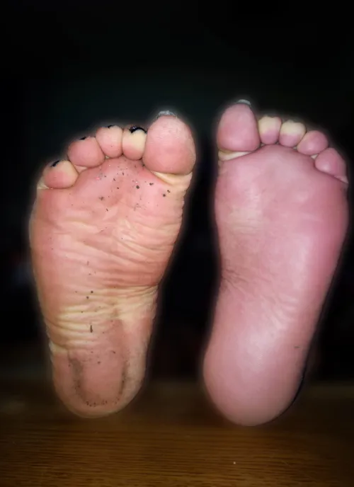 Anyone wants to clean my sole and then cum on it? ♥️ by Elegant-Morning-8580