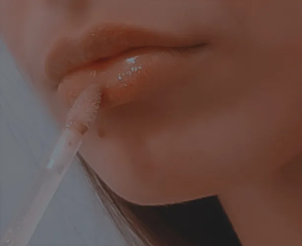 Applying some shiny one  by Smooth-Strawberry969