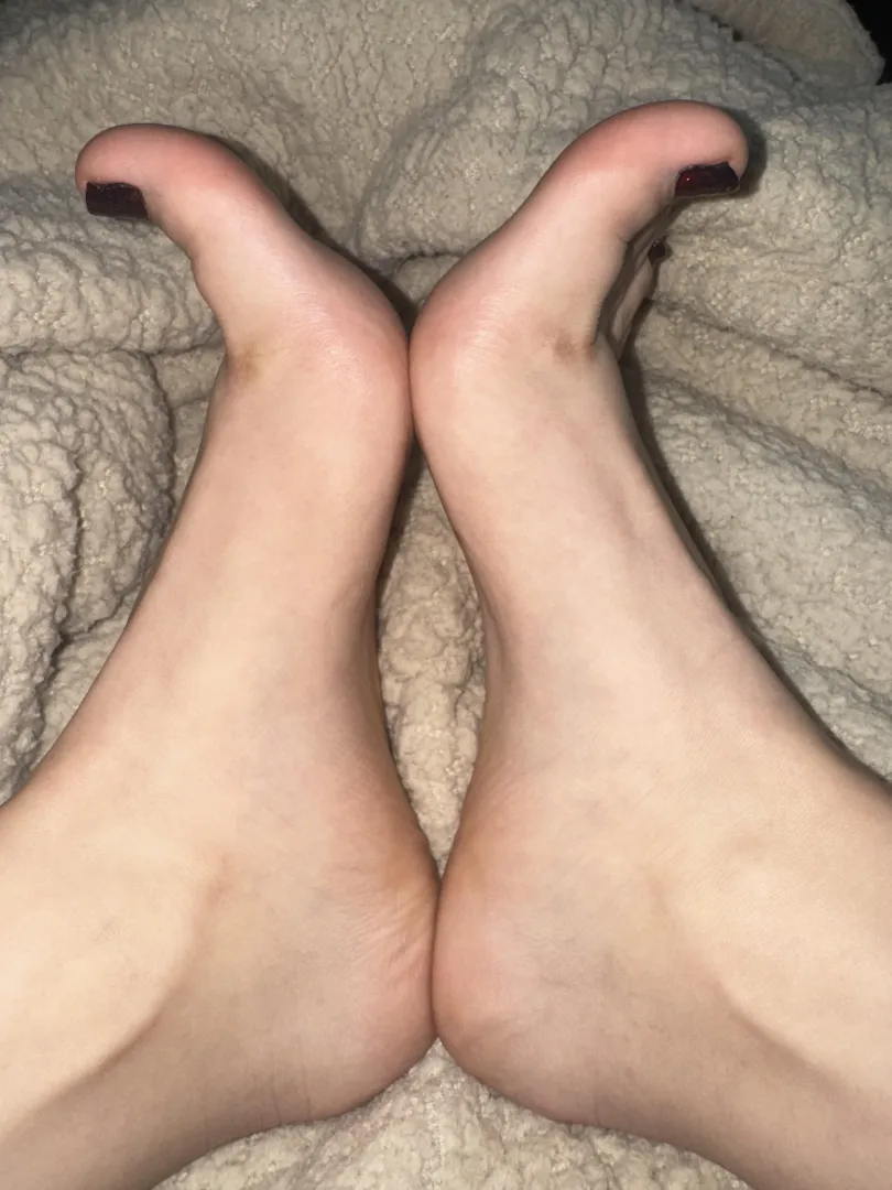 Arched and ready for you posted by prettyinaveth