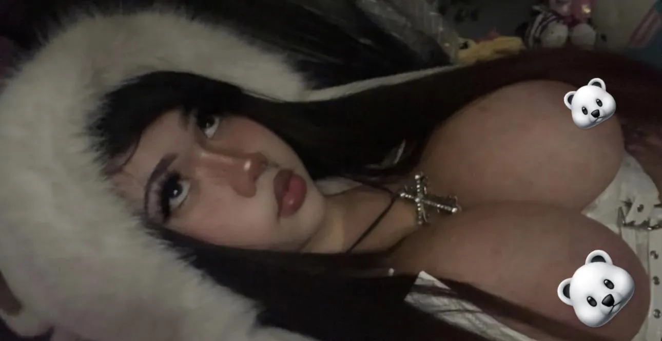 Are Big Titty Wasian Angels Distracting  posted by vietpuppy