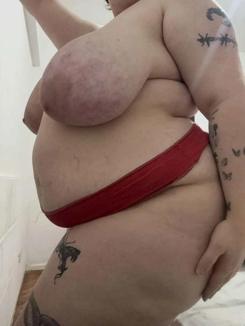 Are my 38GG tits attractive or its only useful for dumping your load on? posted by CraveInPink
