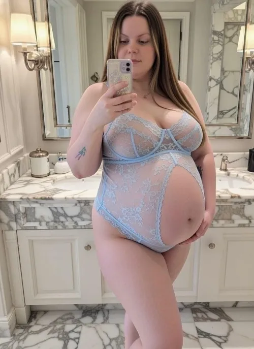 Are there any guys that actually wants to fuck pregnant girls by Lustful_Luna89