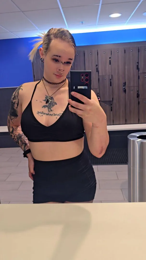 Are there any guys who think I’m hot? posted by elenathornetrans