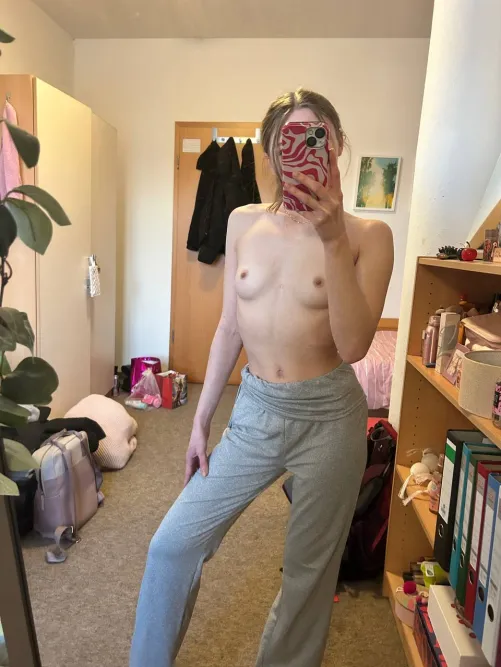 are there any other older guys who like small tits? by MidnightVicexo