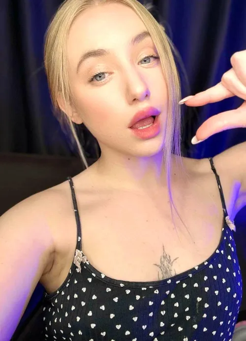 Are there any volunteers for the SPH humiliation? by WhimsySugar