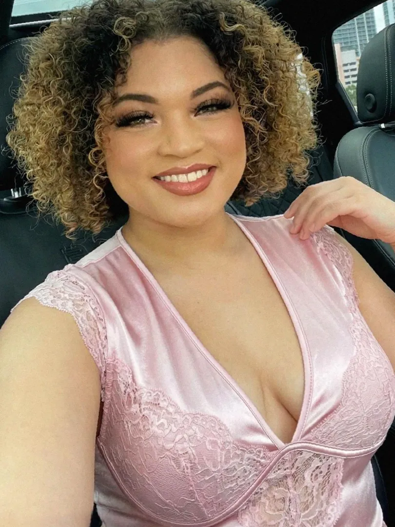 Are these the wide hips you've been searching for? posted by WavyAndWonderful