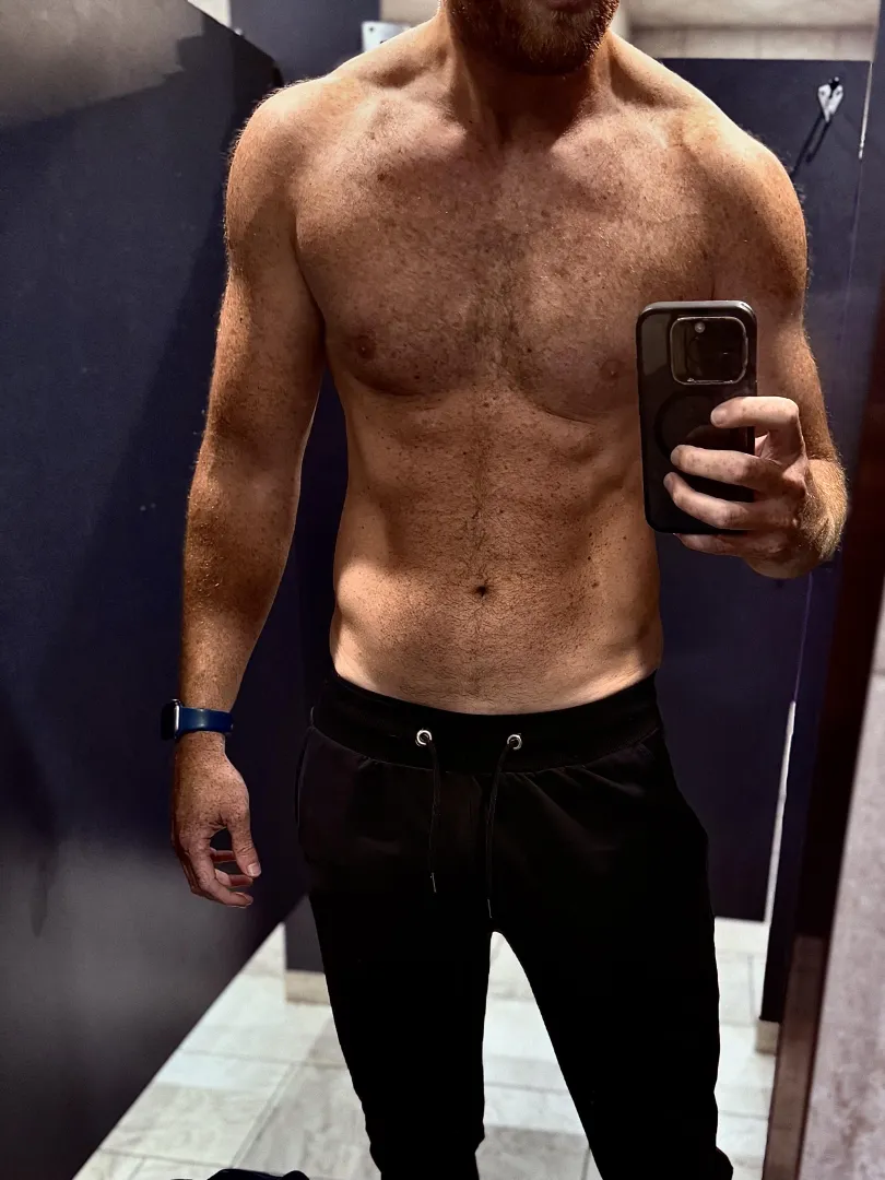 Are you a Hotwife needing attention? Come here and play with me.  I need attention too. (32M) posted by SneakyCoachSC