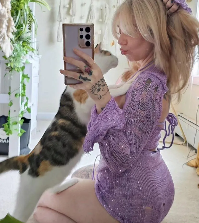 are you brave enough to be added to my girls group chat and be humiliated or dominate by everyone? posted by WelcomeNarrow2012