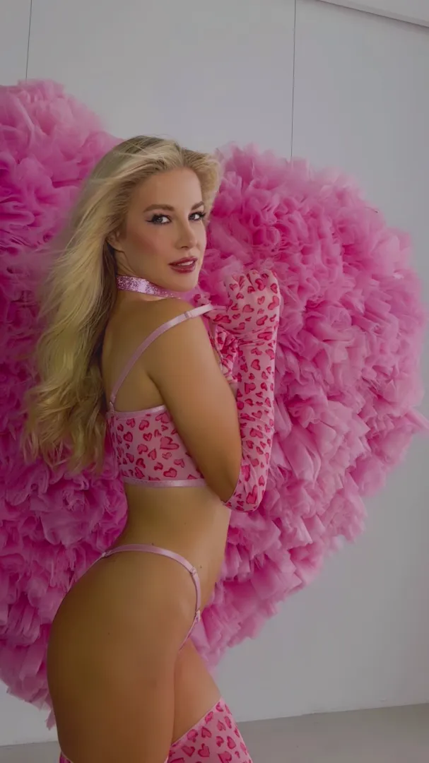 Are you excited for Valentine's day? Write in my comments what you are planning to do  posted by kriss1one