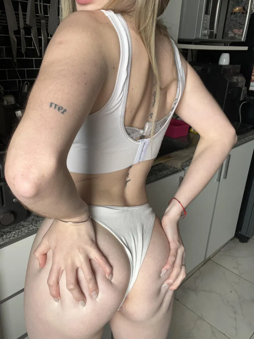 are you going to spank me? posted by daisynaughtyy
