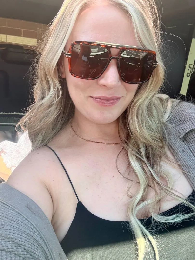 Are you licking or sticking first?  posted by haleyonlyxo