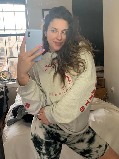 Are you stressed and in need of a delightful intimate experience? 24/7 by Diligent-Mouse5964