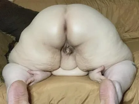 Are you tasting that ass and pussy or are you passing. posted by ILuvTitsAndAsss