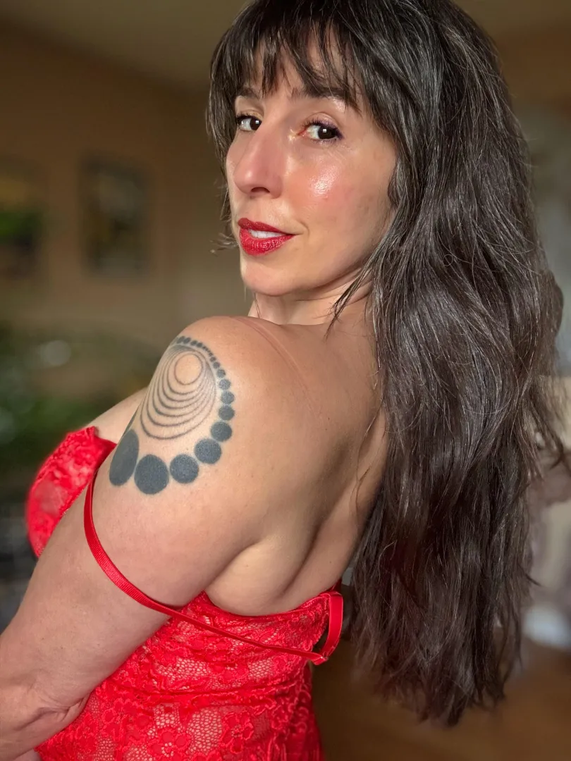 Are you truly an intelligent sub? posted by YourFeralGoddessX