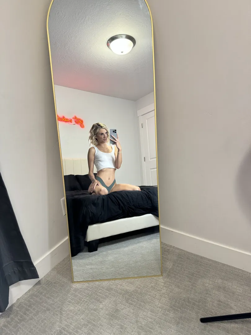 Aria Adams @ariaonlyxo posted by aria_adams