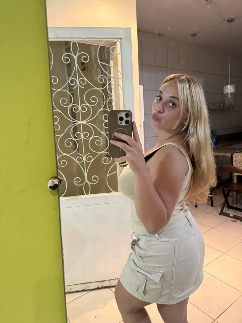 Arizona today but ready to catch your eye posted by daisyangelics