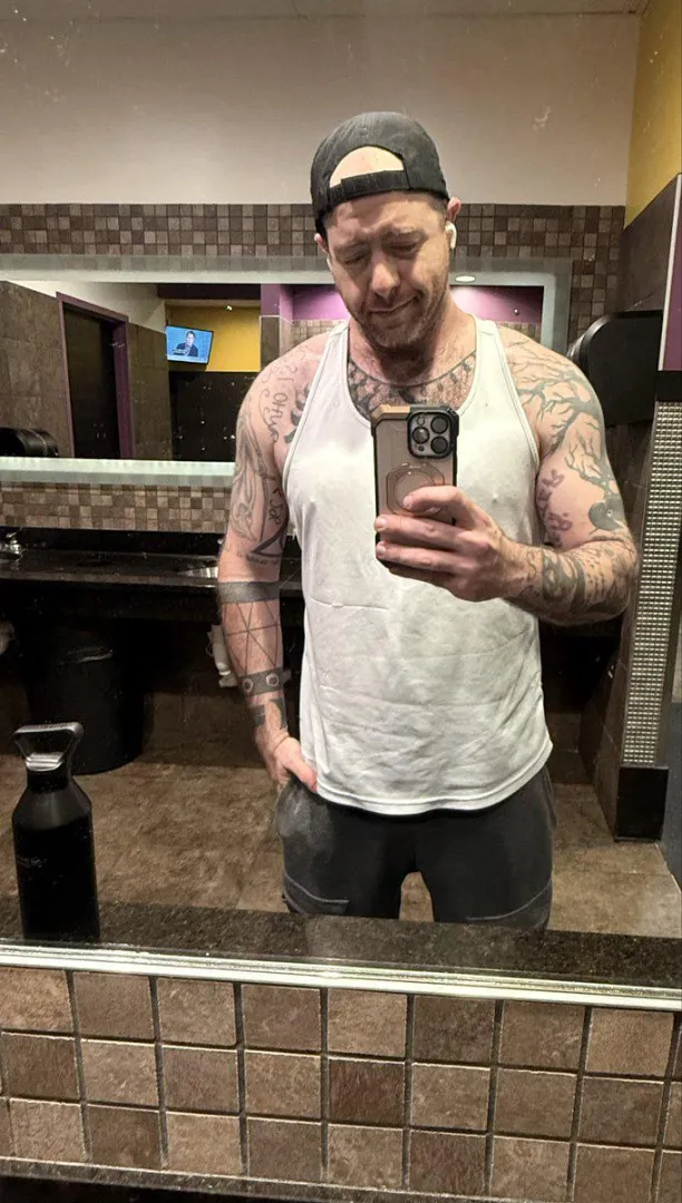 Arms are dead but perhaps I have enough strength for certain activities ;)
Who wants to guess which ones? posted by Doctor_NC