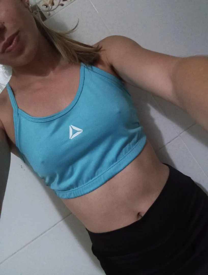 Arrow up for my full naughty video f18 posted by BratBloomz