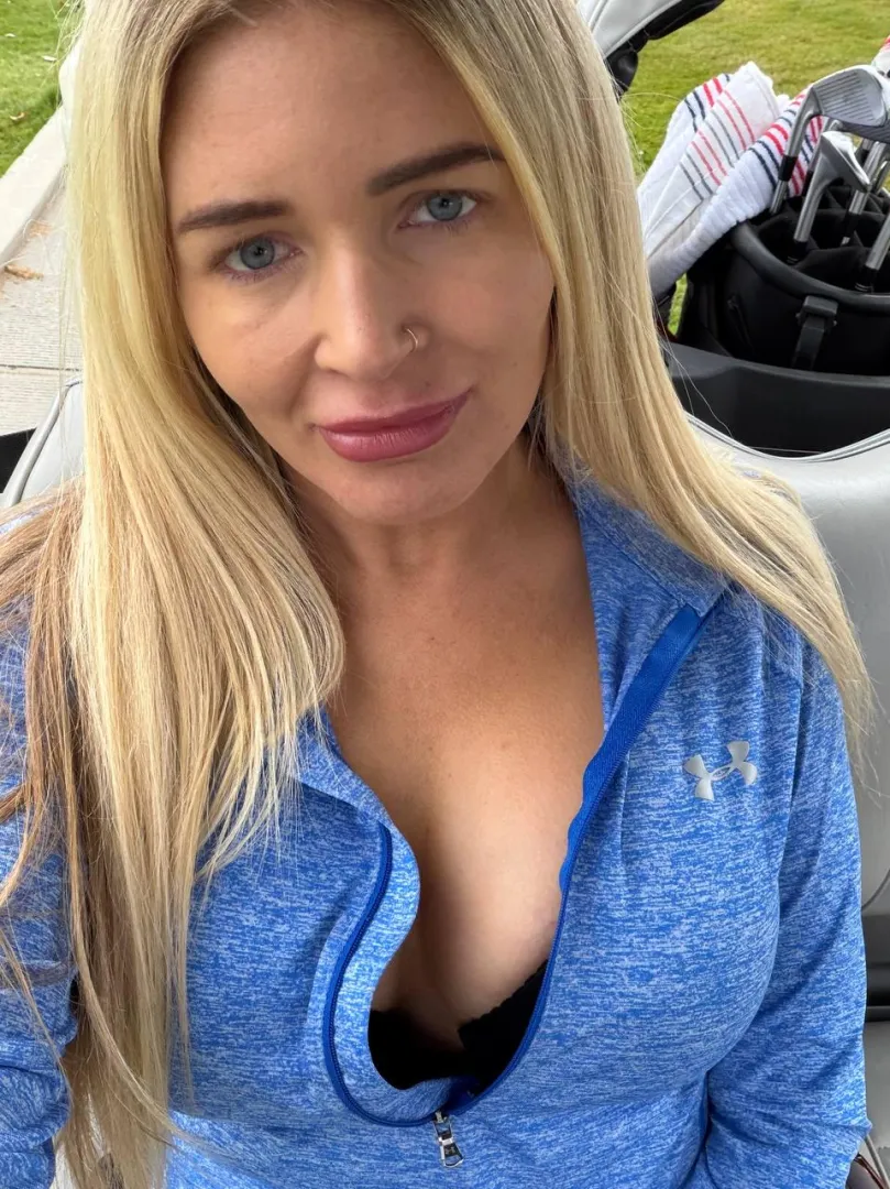 Arrow up if you’d fuck a 31yo and you have 3-5 inches, I’ll send you my location posted by PrettyLucyxo