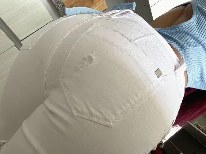 Arrow up if you’re actually in NJ and booty lover by leajersey