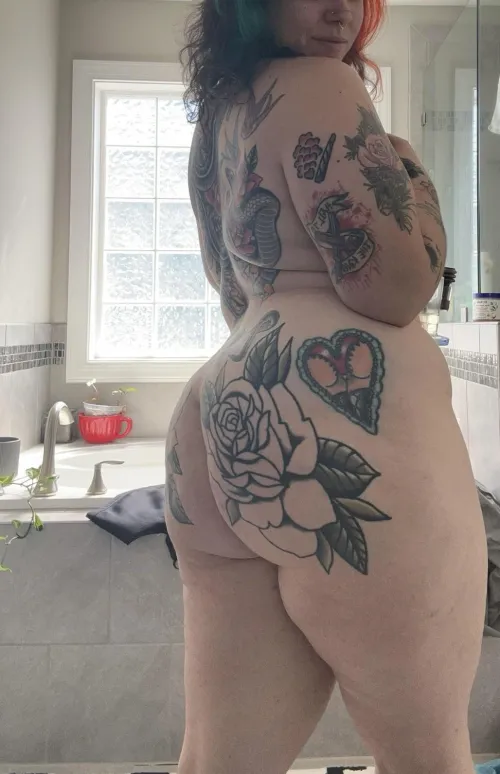 Ass looking real fat lately, right? by Backshot_Babe