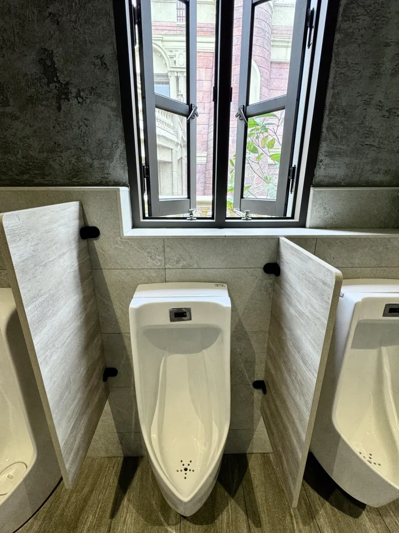 At a theme park posted by coffeeguy04